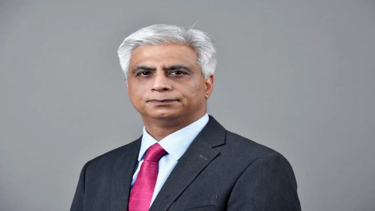 Axis Bank Appoints Neeraj Gambhir As Executive Director For 3-Year Term | Banking and Finance News