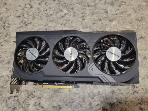 GIGABYTE GeForce RTX 4070 WINDFORCE OC V2 12G Graphics Card 12GB GDDR6