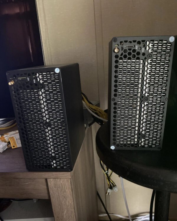 ~ Set Of Two Goldshell KA Box Pro’s Kaspa Miners 1.6TH w/Power Supply PEPE, FLUX