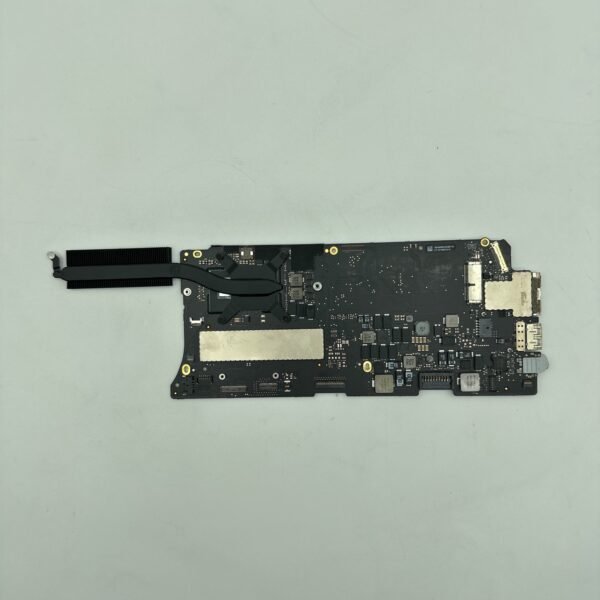 Apple MacBook Pro 13" 2015 Logic Board 2.7GHz i5 8GB A1502 + 820-4924-A + Tested