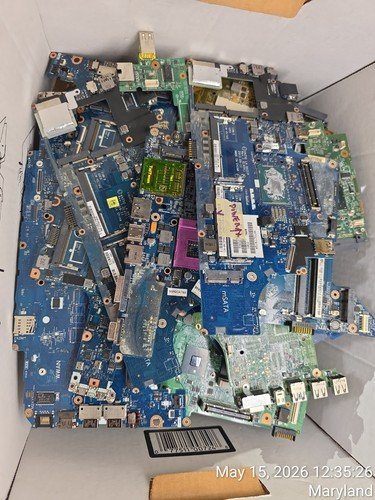Scrap Gold laptop motherboards, misc laptop pieces for gold recovery 10lb