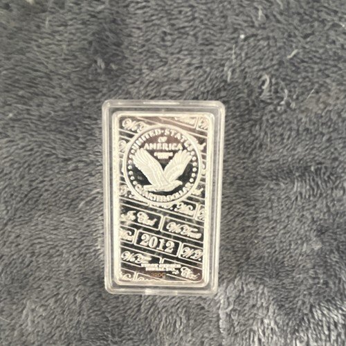 World Precious Metals 2012 1 Troy Oz .999 Fine Silver Bar Bullion in Capsule