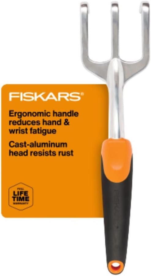 Fiskars Ergo Cultivator for Digging, Aerating Soil and Weeding Garden Tool