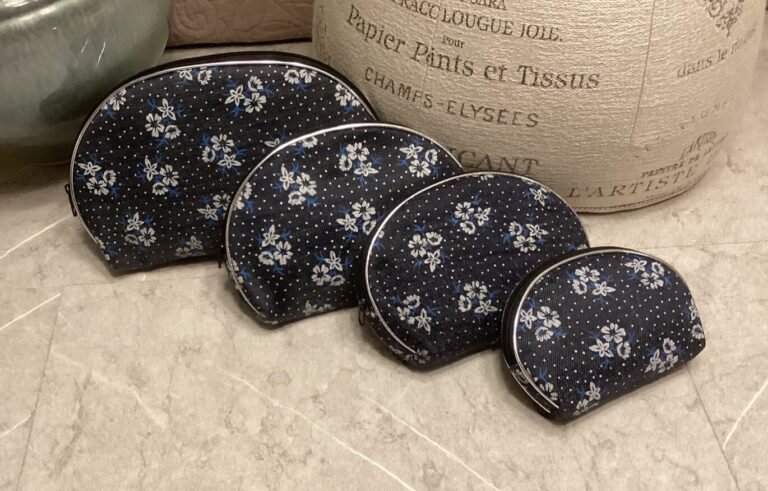 4 Makeup Bag, Accessories  Pouches  Travel Storage Denim Look With Flowers Zip
