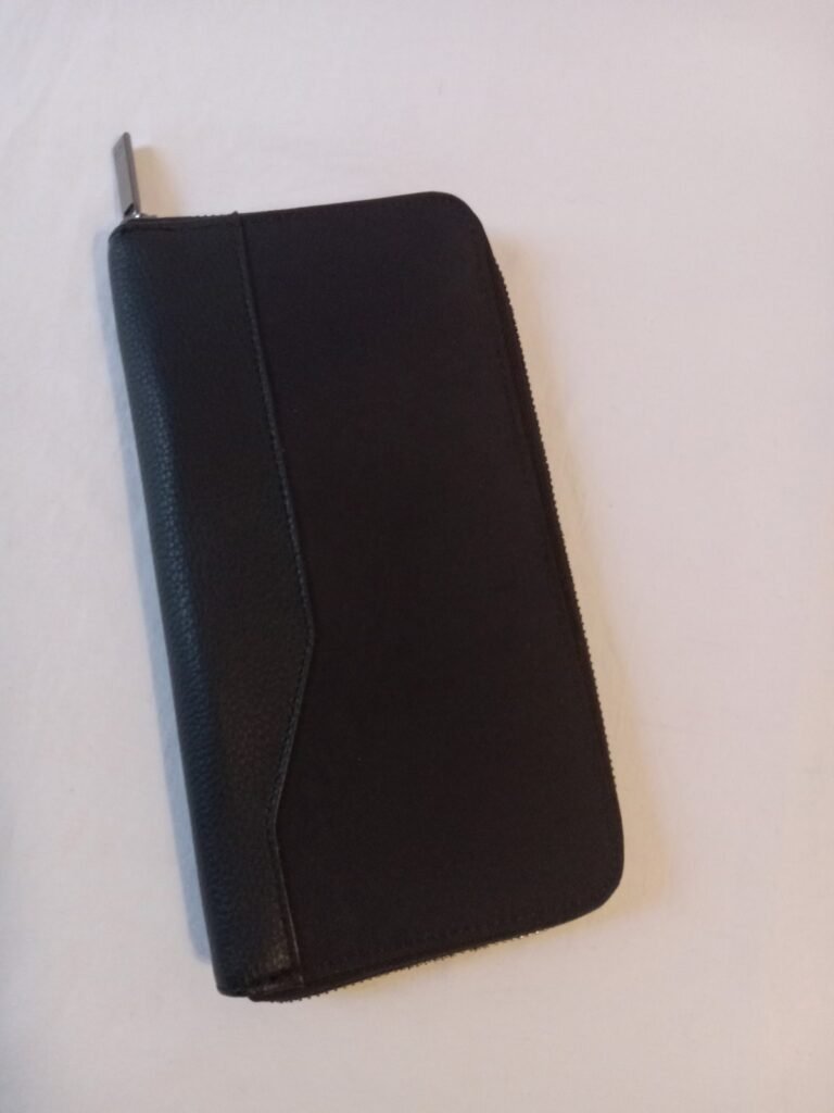 Open Story RFID Blocking Travel Organizer Portfolio Card Passport Holder Zipper