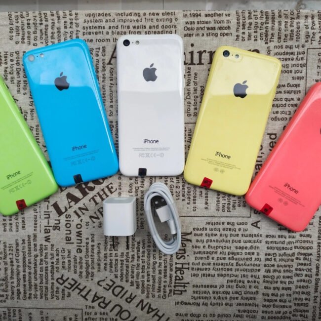 Apple iPhone 5C UNlocked 8/16/32GB BLUE/GREEN/PINK/WHITE/ YELLOW - New Battery