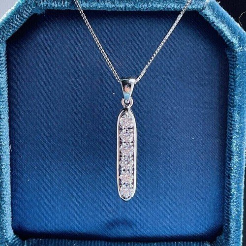 Round Cut Simulated Diamond Women's Stunning Bar Pendant 14k White Gold Plated