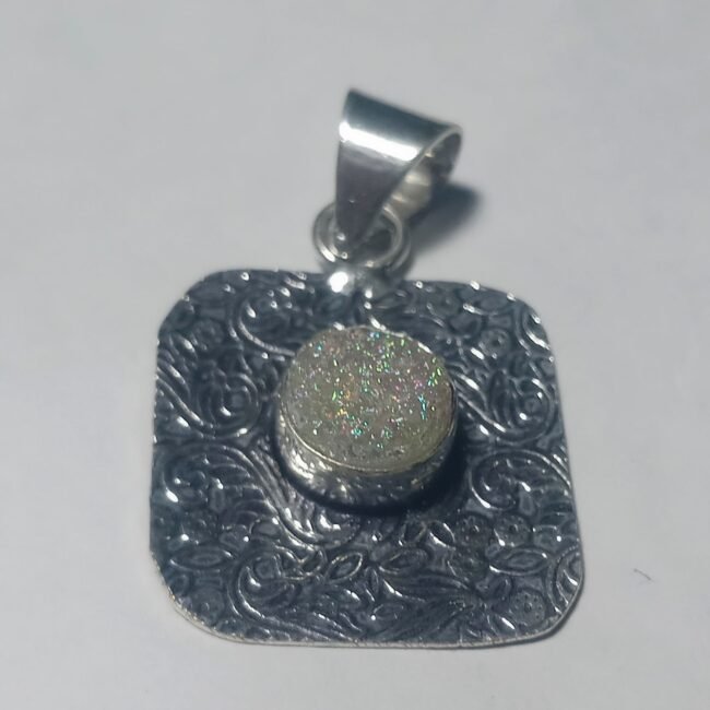 Titanium Druzy Round Shape Gemstone Handamde Pendent Jewelry Pendant Size 1.5 In